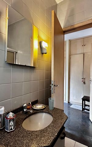 Casa à venda com 128m², 3 quartos e 1 vaga Casa à venda com 128m², 3 quartos e 1 vagaBanheiro Suíte