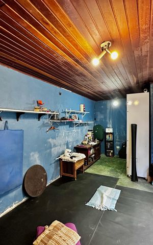 Casa à venda com 128m², 3 quartos e 1 vaga Casa à venda com 128m², 3 quartos e 1 vagaEdícula