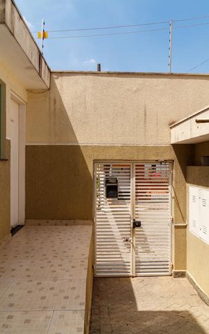 Casa de condomínio à venda com 100m², 3 quartos e 2 vagas Casa de condomínio à venda com 100m², 3 quartos e 2 vagasÁrea comum
