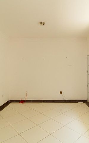 Casa de condomínio à venda com 100m², 3 quartos e 2 vagas Casa de condomínio à venda com 100m², 3 quartos e 2 vagasSala