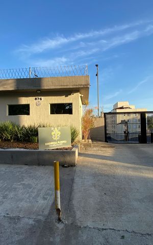 Apartamento para alugar com 59m², 2 quartos e 1 vaga Apartamento para alugar com 59m², 2 quartos e 1 vagaFachada