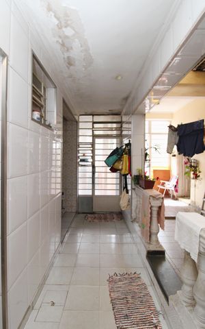 Casa à venda com 300m², 2 quartos e 3 vagasÁrea de Serviço