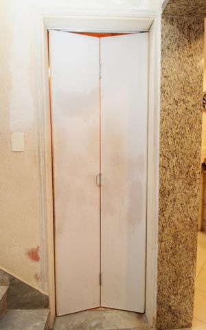 Casa à venda com 300m², 2 quartos e 3 vagasLavabo