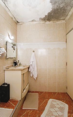 Casa à venda com 300m², 2 quartos e 3 vagasBanheiro Social