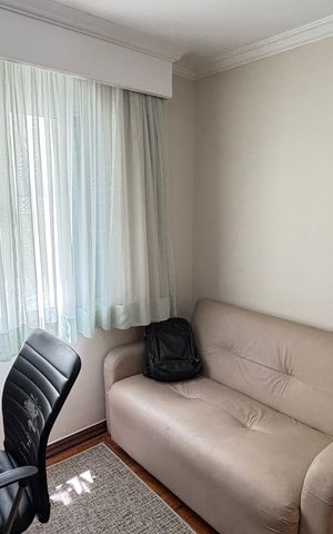 Casa à venda com 200m², 3 quartos e 3 vagas Casa à venda com 200m², 3 quartos e 3 vagasQuarto 2