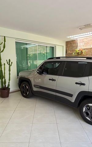 Casa à venda com 200m², 3 quartos e 3 vagas Casa à venda com 200m², 3 quartos e 3 vagasGaragem