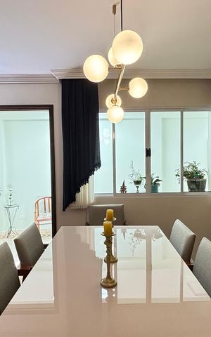 Casa à venda com 200m², 3 quartos e 3 vagas Casa à venda com 200m², 3 quartos e 3 vagasSala de Jantar