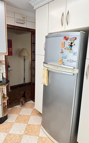 Casa à venda com 200m², 3 quartos e 3 vagas Casa à venda com 200m², 3 quartos e 3 vagasCozinha