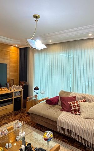 Casa à venda com 200m², 3 quartos e 3 vagas Casa à venda com 200m², 3 quartos e 3 vagasSala