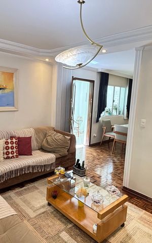 Casa à venda com 200m², 3 quartos e 3 vagas Casa à venda com 200m², 3 quartos e 3 vagasSala