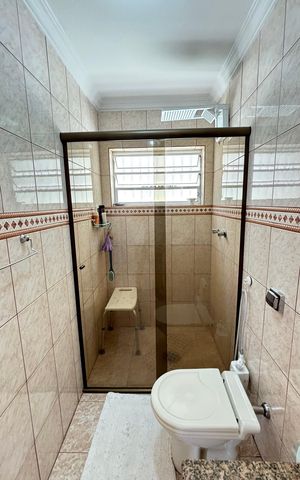 Casa à venda com 200m², 3 quartos e 3 vagas Casa à venda com 200m², 3 quartos e 3 vagasBanheiro da Suíte