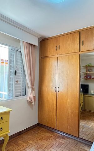 Casa à venda com 200m², 3 quartos e 3 vagas Casa à venda com 200m², 3 quartos e 3 vagasQuarto 1