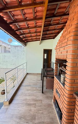 Casa à venda com 200m², 3 quartos e 3 vagas Casa à venda com 200m², 3 quartos e 3 vagasChurrasqueira