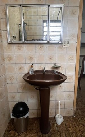 Casa à venda com 300m², 3 quartos e 3 vagasBanheiro