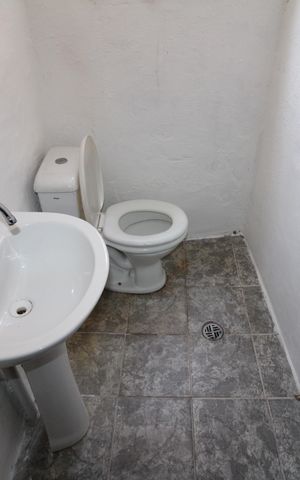 Casa para alugar com 56m², 1 quarto e sem vagaBanheiro