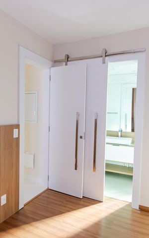 Apartamento à venda com 90m², 2 quartos e 2 vagas Apartamento à venda com 90m², 2 quartos e 2 vagasSuíte