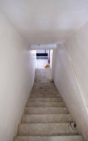 Studio para alugar com 19m², 1 quarto e sem vagaEscada