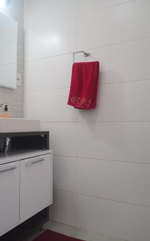 Casa à venda com 212m², 4 quartos e 1 vaga Casa à venda com 212m², 4 quartos e 1 vagaBanheiro