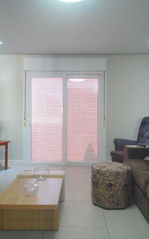 Casa à venda com 212m², 4 quartos e 1 vaga Casa à venda com 212m², 4 quartos e 1 vagaSala