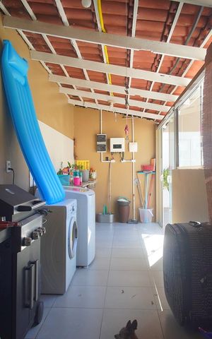 Casa à venda com 212m², 4 quartos e 1 vaga Casa à venda com 212m², 4 quartos e 1 vagaÁrea de Serviço