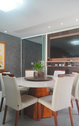 Casa à venda com 212m², 4 quartos e 1 vaga Casa à venda com 212m², 4 quartos e 1 vagaSala de Jantar