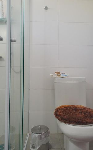 Casa à venda com 212m², 4 quartos e 1 vaga Casa à venda com 212m², 4 quartos e 1 vagaBanheiro da Suíte