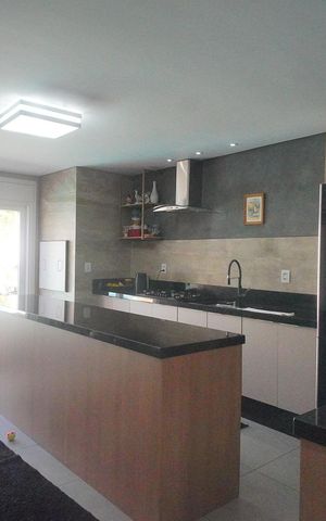 Casa à venda com 212m², 4 quartos e 1 vaga Casa à venda com 212m², 4 quartos e 1 vagaCozinha