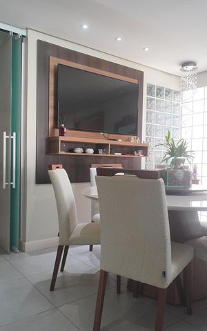 Casa à venda com 212m², 4 quartos e 1 vaga Casa à venda com 212m², 4 quartos e 1 vagaSala de Jantar