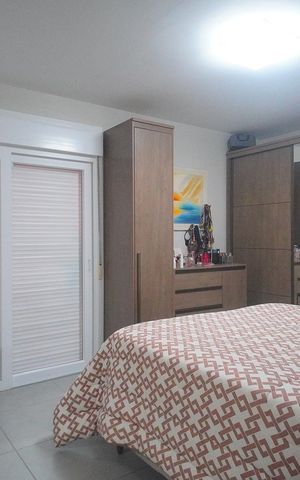 Casa à venda com 212m², 4 quartos e 1 vaga Casa à venda com 212m², 4 quartos e 1 vagaSuíte