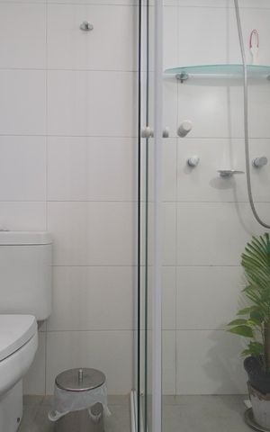 Casa à venda com 212m², 4 quartos e 1 vaga Casa à venda com 212m², 4 quartos e 1 vagaBanheiro