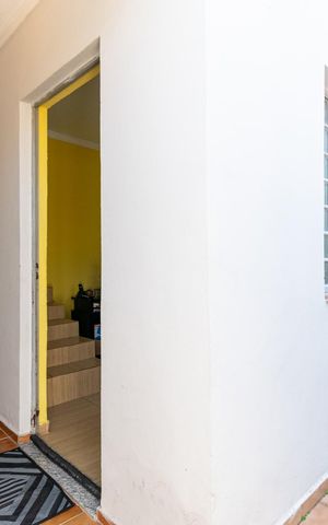 Casa para alugar com 106m², 2 quartos e 1 vaga Casa para alugar com 106m², 2 quartos e 1 vagaEntrada