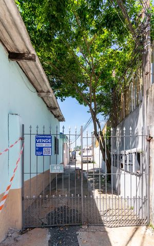 Casa para alugar com 106m², 2 quartos e 1 vaga Casa para alugar com 106m², 2 quartos e 1 vagaFachada