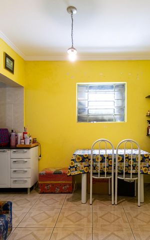 Casa para alugar com 106m², 2 quartos e 1 vaga Casa para alugar com 106m², 2 quartos e 1 vagaSala de Jantar