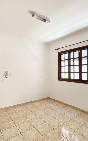 Casa para alugar com 115m², 3 quartos e 2 vagas Casa para alugar com 115m², 3 quartos e 2 vagasCozinha
