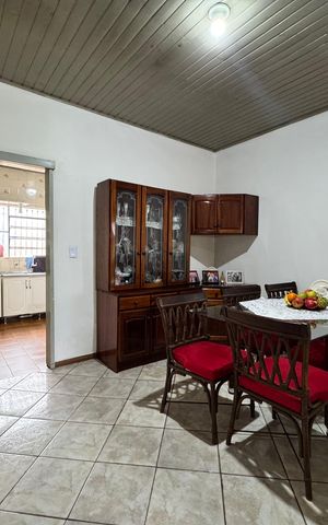 Casa à venda com 240m², 3 quartos e 1 vaga Casa à venda com 240m², 3 quartos e 1 vagaSala de Jantar