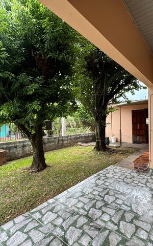 Casa à venda com 240m², 3 quartos e 1 vaga Casa à venda com 240m², 3 quartos e 1 vagaQuintal