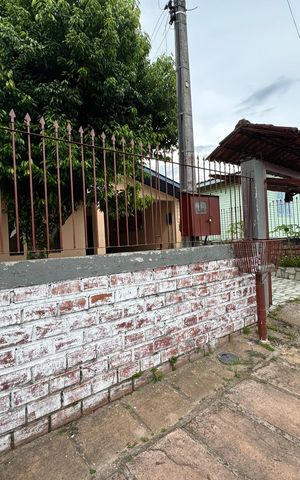 Casa à venda com 240m², 3 quartos e 1 vaga Casa à venda com 240m², 3 quartos e 1 vagaPlaca