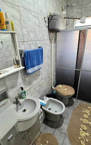 Casa à venda com 240m², 3 quartos e 1 vaga Casa à venda com 240m², 3 quartos e 1 vagaBanheiro 2
