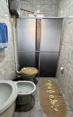 Casa à venda com 240m², 3 quartos e 1 vaga Casa à venda com 240m², 3 quartos e 1 vagaBanheiro 2