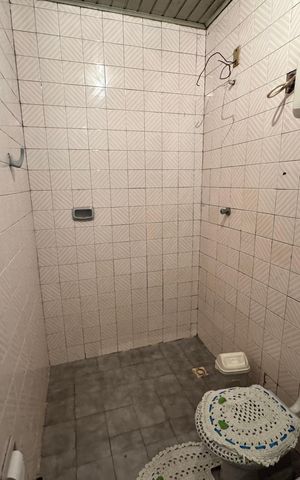 Casa à venda com 240m², 3 quartos e 1 vaga Casa à venda com 240m², 3 quartos e 1 vagaBanheiro 1