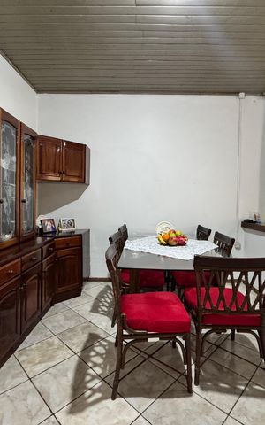 Casa à venda com 240m², 3 quartos e 1 vaga Casa à venda com 240m², 3 quartos e 1 vagaSala de Jantar