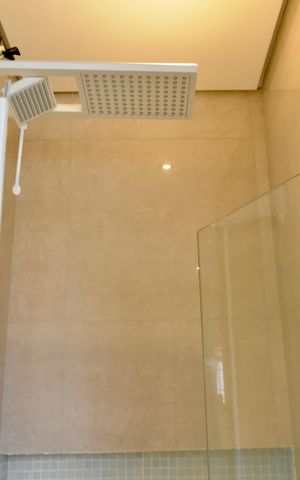 Casa à venda com 190m², 3 quartos e 3 vagas Casa à venda com 190m², 3 quartos e 3 vagasBanheiro Social