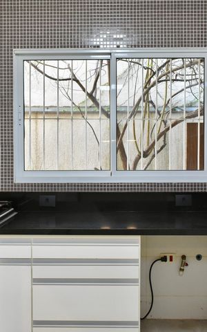 Casa à venda com 190m², 3 quartos e 3 vagas Casa à venda com 190m², 3 quartos e 3 vagasCozinha