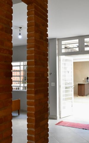 Casa à venda com 190m², 3 quartos e 3 vagas Casa à venda com 190m², 3 quartos e 3 vagasSala