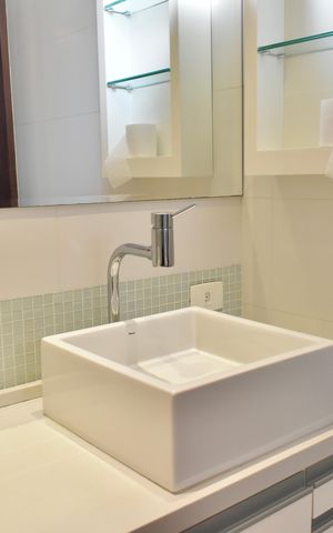 Casa à venda com 190m², 3 quartos e 3 vagas Casa à venda com 190m², 3 quartos e 3 vagasBanheiro da Suíte