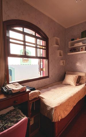 Casa à venda com 180m², 4 quartos e 2 vagas Casa à venda com 180m², 4 quartos e 2 vagasQuarto 1