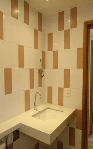 Casa de condomínio à venda com 201m², 5 quartos e 1 vagaBanheiro da suíte 2