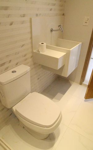 Casa de condomínio à venda com 201m², 5 quartos e 1 vagaBanheiro social