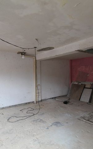 Casa de condomínio à venda com 201m², 5 quartos e 1 vagaPossível escritório 