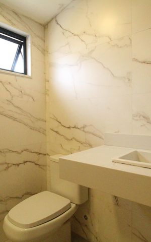 Casa de condomínio à venda com 201m², 5 quartos e 1 vagaBanheiro da suíte 4